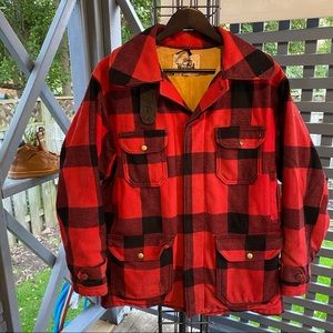 Vintage 1960s Woolrich hunter / barn coat high quality true vintage wool piece